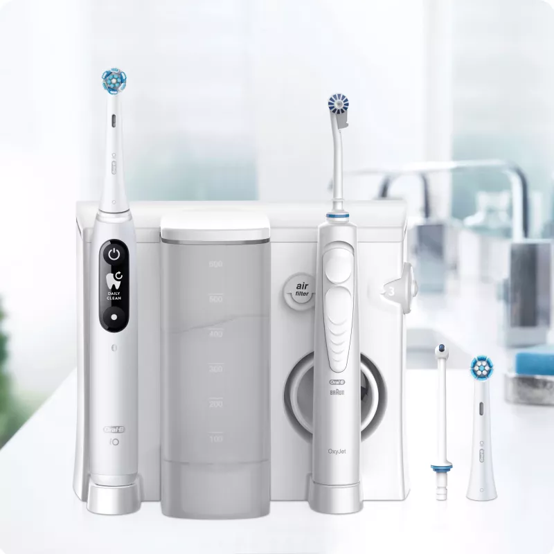 Oral-B iO6 escova de dentes elétrica com irrigador oral OxyJet, branco