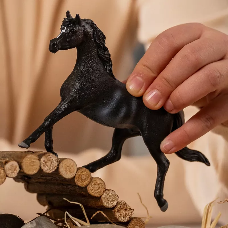 schleich HORSE CLUB Garanhão Árabe, 5 ano(s), Cavalos, Preto, Cinzento, Branco, Plástico