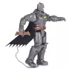 Spin Master Batman 30 cm Deluxe figura de ação com função de soco e lançamento, 5 acessórios, efeitos de luz e som, a partir dos 4 anos