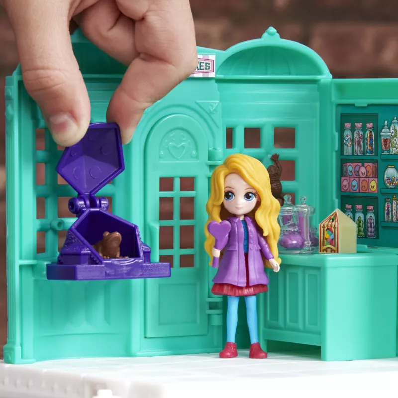 Wizarding World Harry Potter, loja de doces Honeydukes Magical Minis com 2 figuras exclusivas e 5 acessórios, brinquedo infantil a partir dos 6 anos