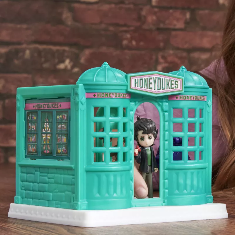 Wizarding World Harry Potter, loja de doces Honeydukes Magical Minis com 2 figuras exclusivas e 5 acessórios, brinquedo infantil a partir dos 6 anos