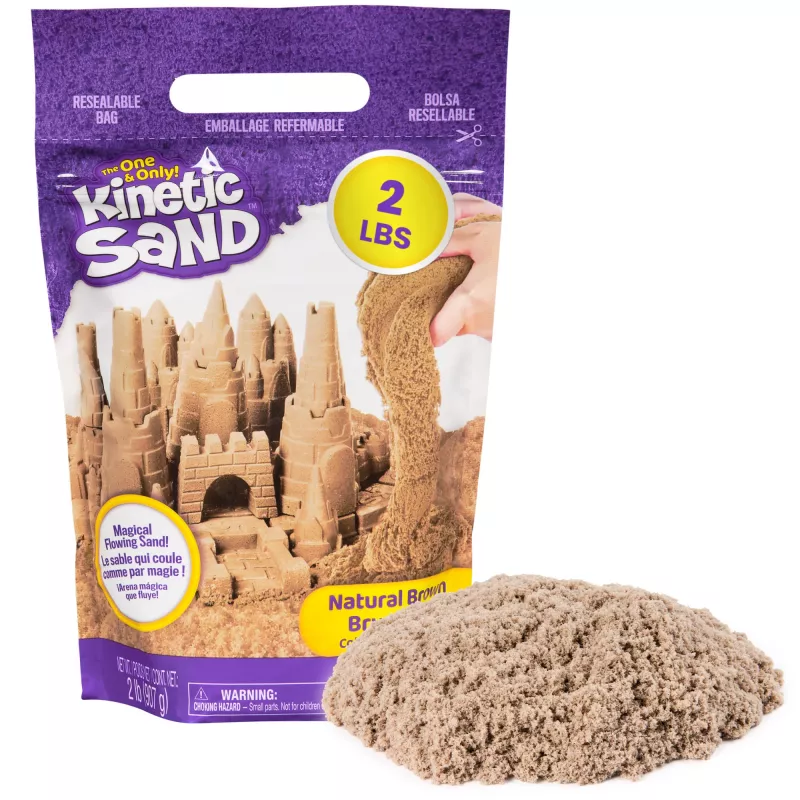 Kinetic Sand, 2 lb areia de brincar castanha, brinquedo sensorial moldável para crianças, saco reutilizável (embalagem pode variar), para crianças a partir de 3 anos