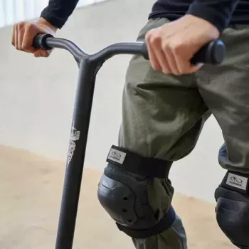 Conjunto de equipamento de proteção HUDORA 83058 preto para todas as idades