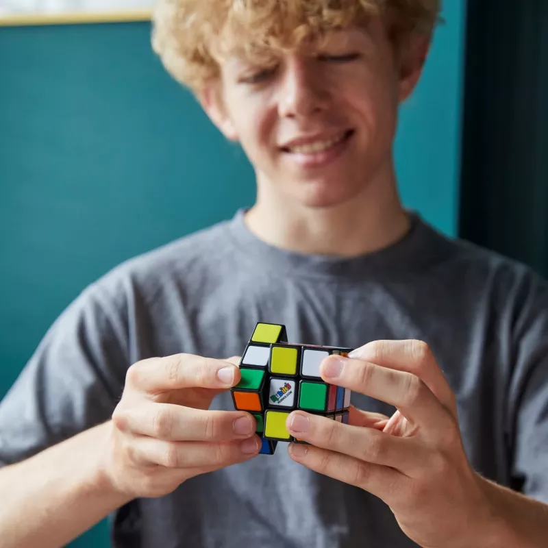 Cubo mágico 3x3 Rubik's Cube da Spin Master — original 3x3, recomendado a partir dos 8 anos