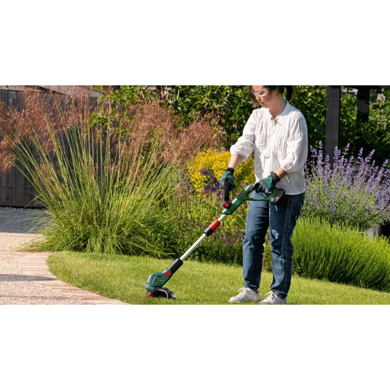 Bosch UniversalGrassCut 18V-26-500 26 cm bateria preto, verde