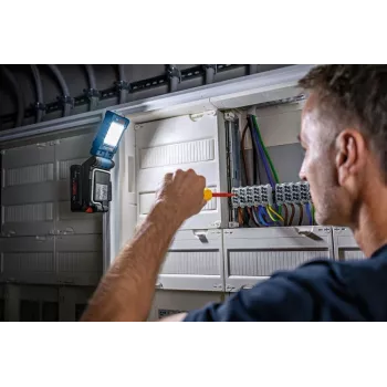 Bosch Professional GLI 18V-800 luz de trabalho sem fios, 800 lm
