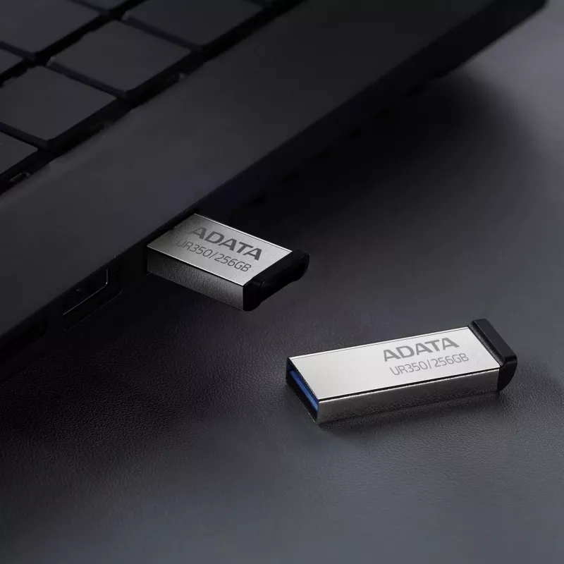 Pen drive ADATA UR350 256 GB USB Type-A 3.2 Gen 1 (3.1 Gen 1) preto, prateado