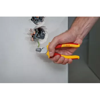 Alicate de corte diagonal Bosch Professional 160 mm, punhos isolados VDE vermelho/amarelo