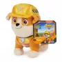 Rubble & Crew, peluches premium, peluche Charger de 18 cm com uniforme de operário da construção, brinquedo para rapazes e raparigas a partir dos 3 anos