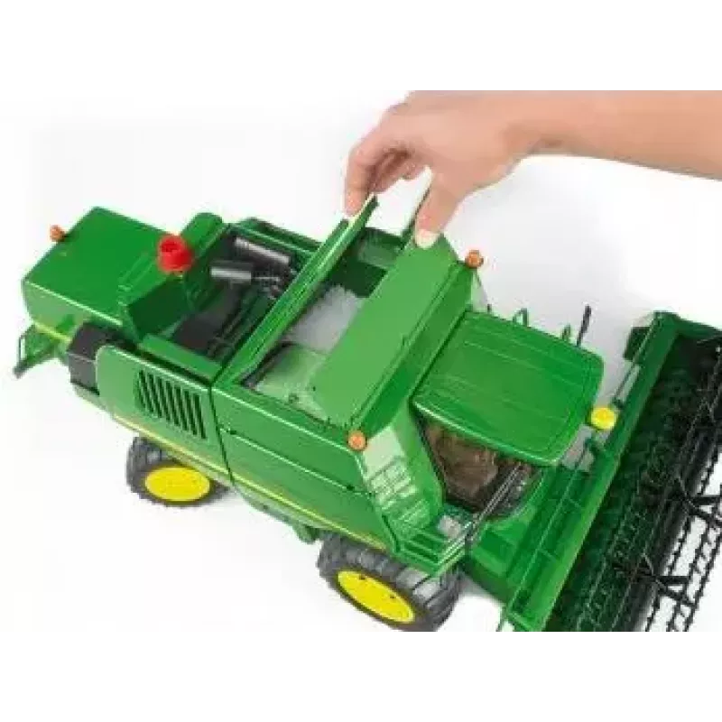 Mini trator BRUDER John Deere T670i