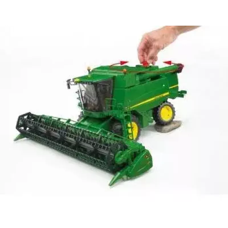 Mini trator BRUDER John Deere T670i