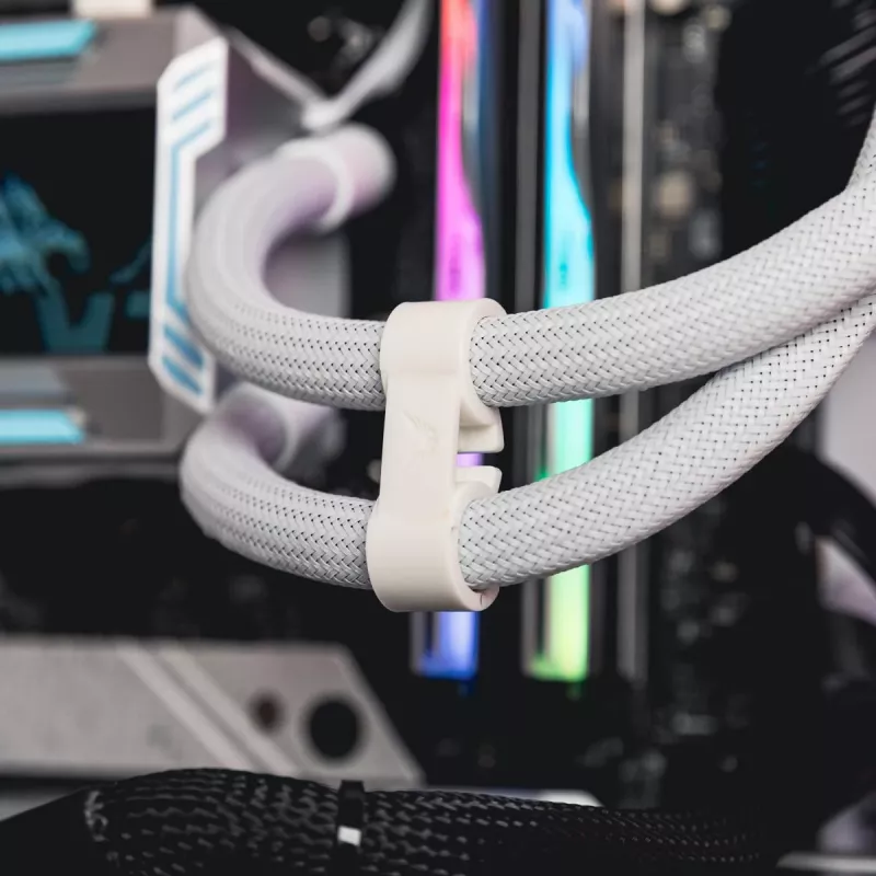 Refrigeração líquida All-in-One VALKYRIE Syn 240 ARGB branco