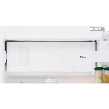 Combinado frigorífico-congelador Beko B1754N, de bancada, 110 L, branco