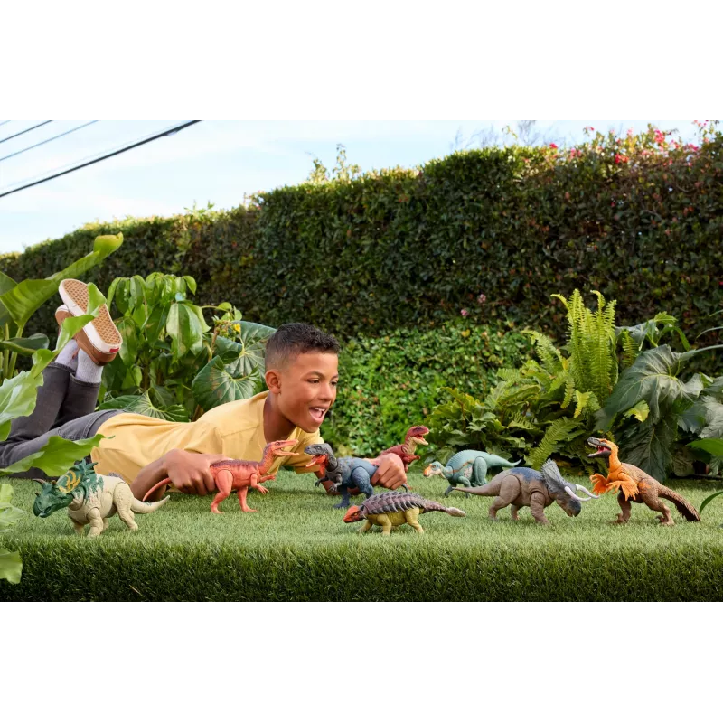 Brinquedo de dinossauro Jurassic World Rebirth Wild Roar Maiasaura, mordida de ataque controlada pela cauda e som