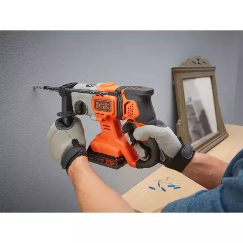 Berbequim Black & Decker BCD900B-XJ