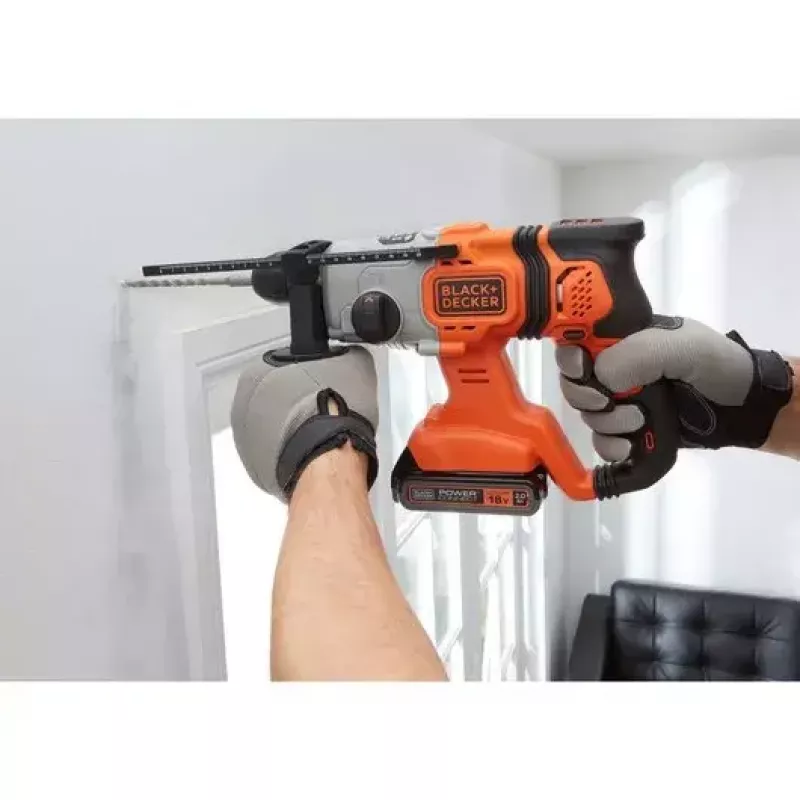 Berbequim Black & Decker BCD900B-XJ