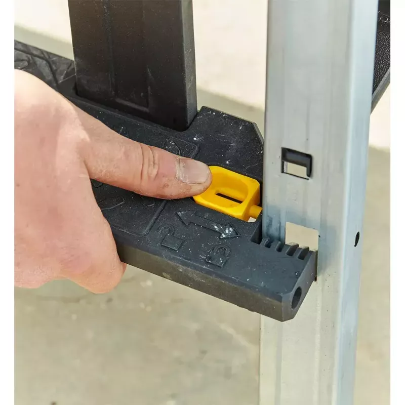 Stanley FatMax FMST81083-1 caixa de ferramentas com degrau, plástico, carga de 30 kg, preto/amarelo