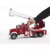 Camião de bombeiros BRUDER MACK Granite com bomba de água