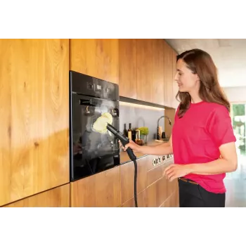 Limpa-vapores Kärcher SC 4 Deluxe com depósito de água de 1,5 litros e potência de 1500 W