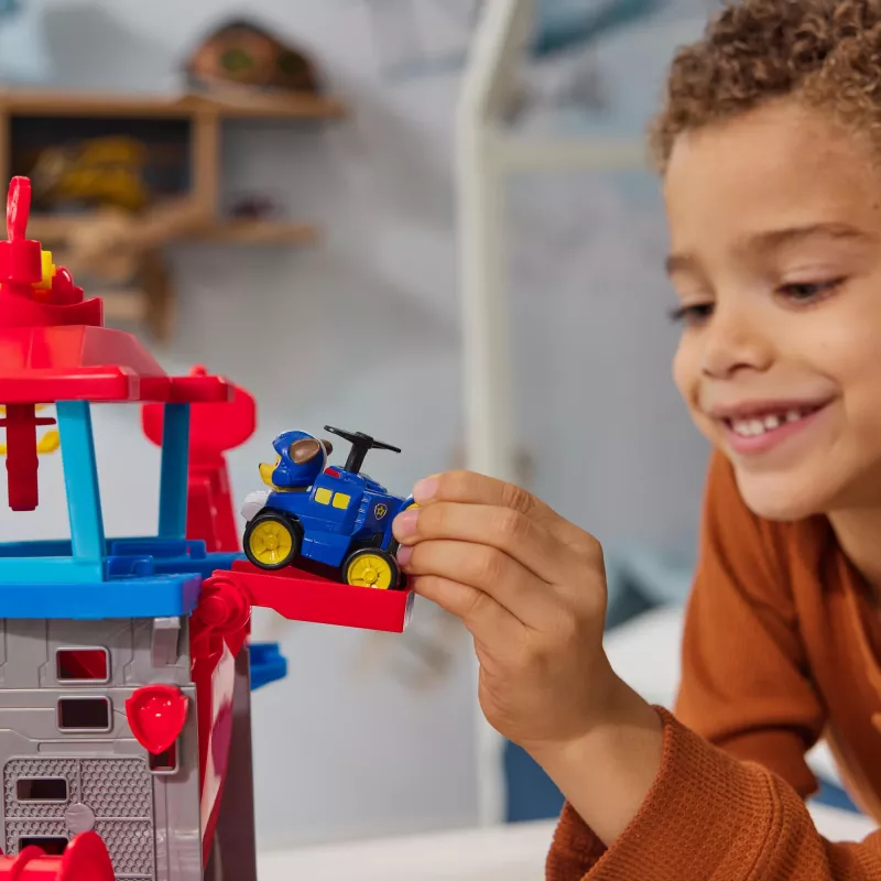 PAW Patrol : Air Rescue, conjunto de brincar Aeroporto Pup Squad Adventure Bay, com carro de brincar Chase e lançador de veículos, brinquedo infantil para rapazes e raparigas a partir dos 3 anos
