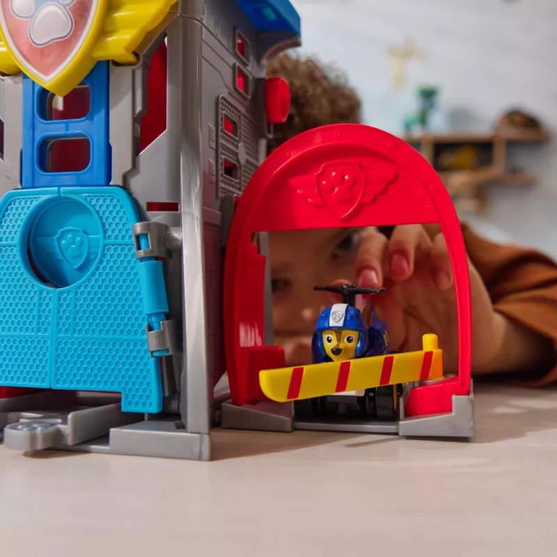 PAW Patrol : Air Rescue, conjunto de brincar Aeroporto Pup Squad Adventure Bay, com carro de brincar Chase e lançador de veículos, brinquedo infantil para rapazes e raparigas a partir dos 3 anos
