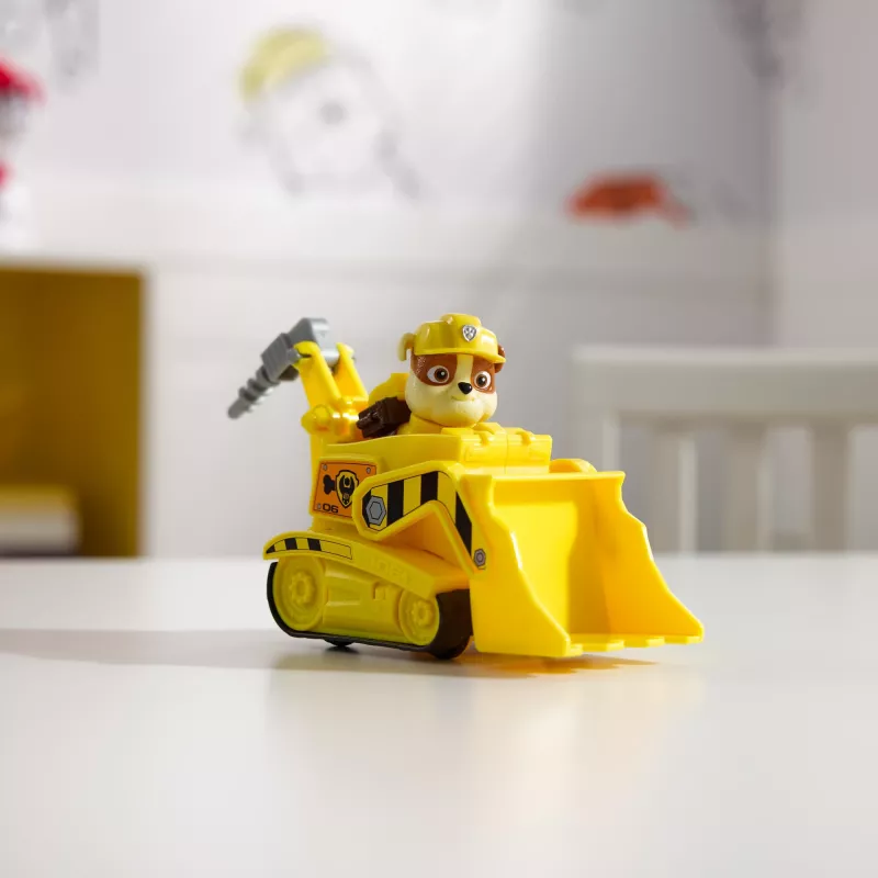 PAW Patrol, o bulldozer do Rubble, camião de brincar com figura de ação colecionável, brinquedo infantil com preocupações de sustentabilidade para rapazes e raparigas a partir dos 3 anos