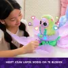 Hatchimals Bloomables de , Kittyfly brinquedo surpresa, peluche interativo com dupla revelação repetível, mais de 100 sons e reações para jogo de faz de conta (estilos variam), animais de estimação eletrónicos para crianças a partir dos 5 anos