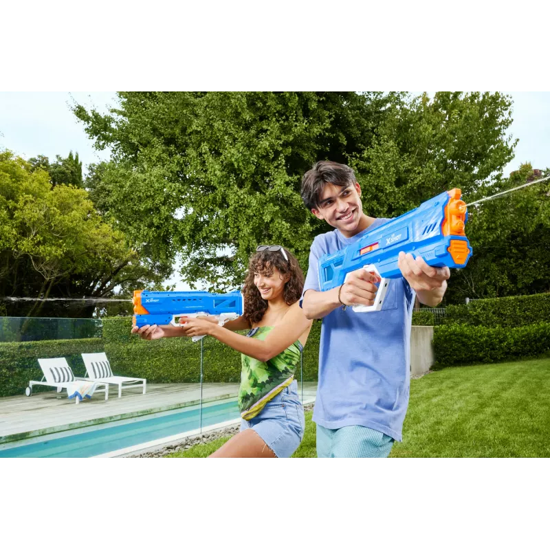 Pistola de água Zuru Mega Pulse Motor Soaker XSHOT — pistola de água motorizada a pilhas (modelo 118159)