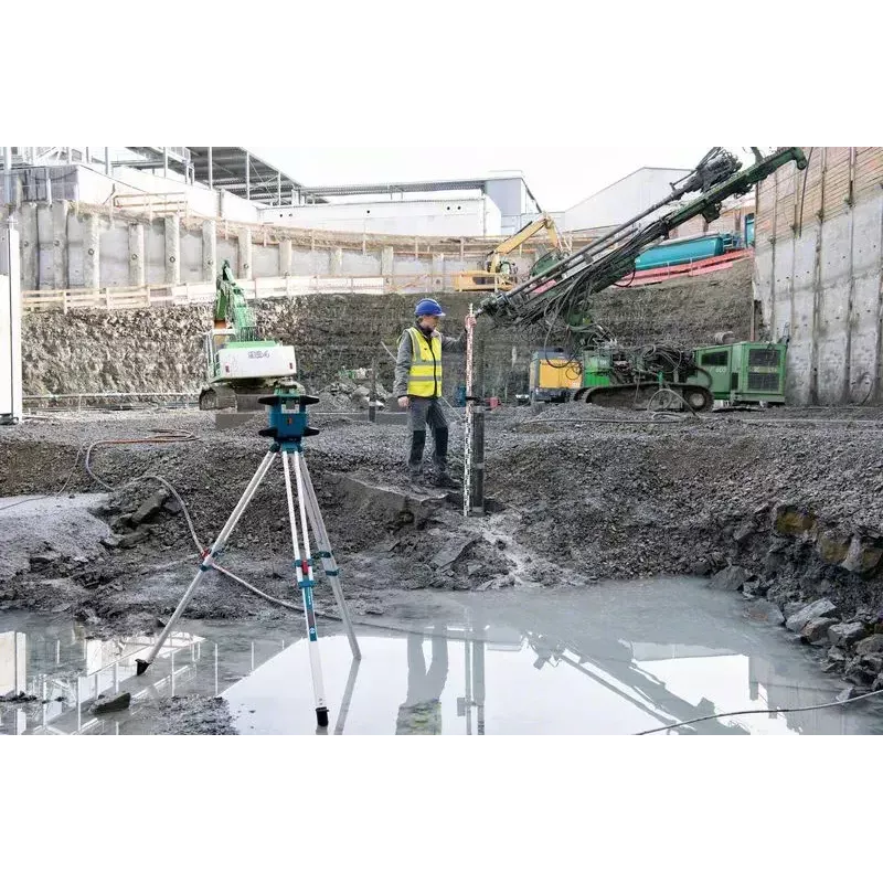 Bosch GRL 650 CHVG Professional nível laser rotativo a bateria, 70 m, laser verde, 18 V, com bateria ProCORE18V 4,0 Ah, suporte e mala, azul