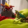 Conjunto de figuras Schleich Eldrador Creatures Dinossauro de fogo vs. lagarto da selva, modelo 70834