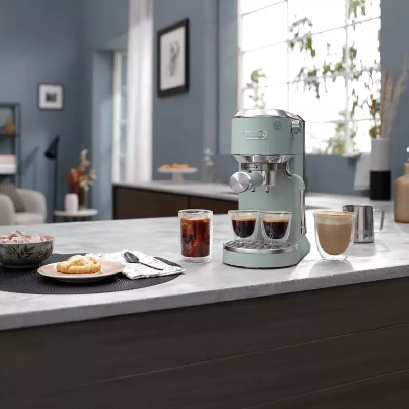 Máquina de café expresso DeLonghi 1,1 L Dedica 0132106345