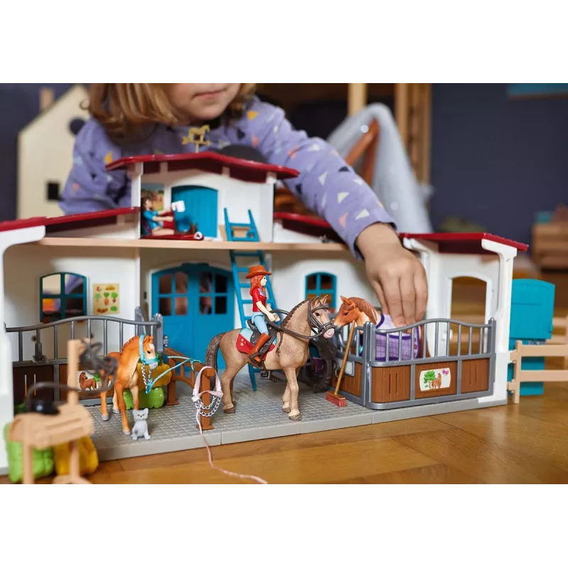 schleich HORSE CLUB Centro Equestre à Beira do Lago, Quinta, Estábulo, Cavalos, 5 ano(s), Multicolor, Plástico
