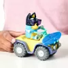 Moose Toys Bluey S9 Conjunto de figura e veículo Quad de praia com Bandit