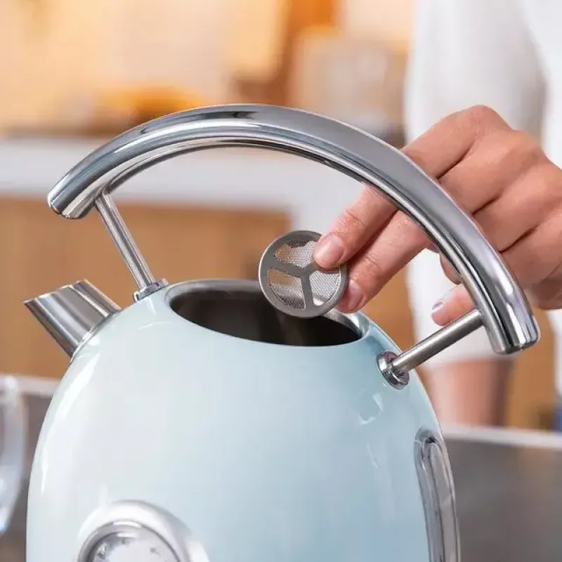 Chaleira elétrica Cecotec 1,8 L 2200 W azul-claro
