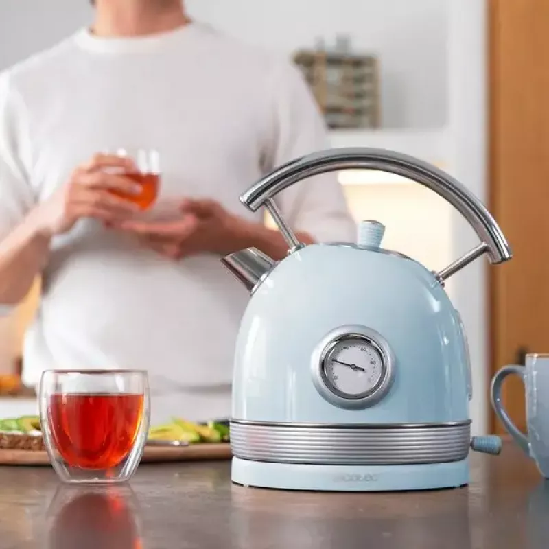 Chaleira elétrica Cecotec 1,8 L 2200 W azul-claro