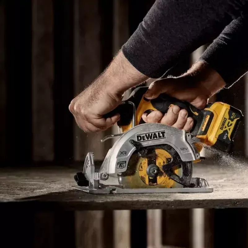 Serra circular DeWALT DCS512P2-QW