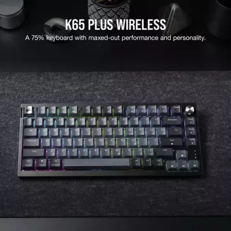 Teclado mecânico de gaming Corsair K65 PLUS WIRELESS RGB Wireless USB preto