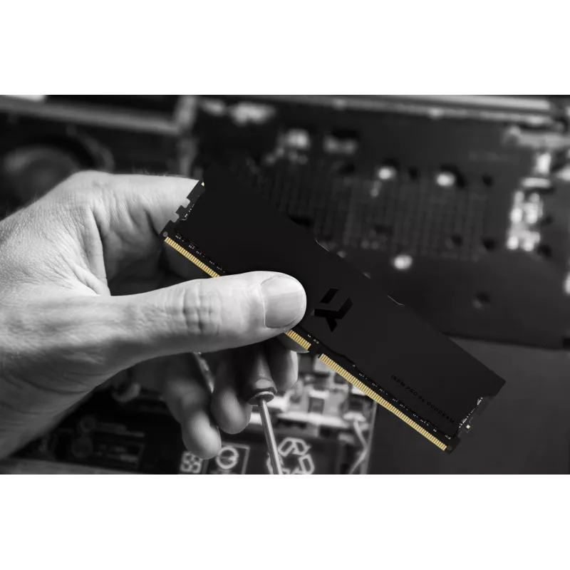 Módulo de memória Goodram IRDM PRO DDR4 16 GB 3600 MHz