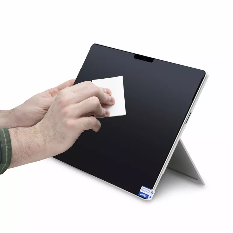 Filtro de privacidade de 4 vias StarTech.com para portátil Surface Pro 8/9/X de 13 polegadas, horizontal/vertical, compatível com toque, ângulo de visão de +/- 30°, bloqueia até 51% de luz azul, antirreflexo