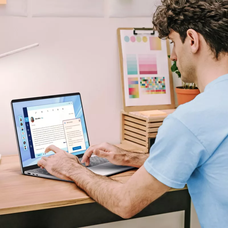 DELL 16 Plus DB16250 Intel Core Ultra 7 258V Portátil 40,6 cm (16 polegadas) Ecrã tátil Full HD+ 32 GB LPDDR5x-SDRAM 1 TB SSD Wi-Fi 7 (802.11be) Windows 11 Pro Azul