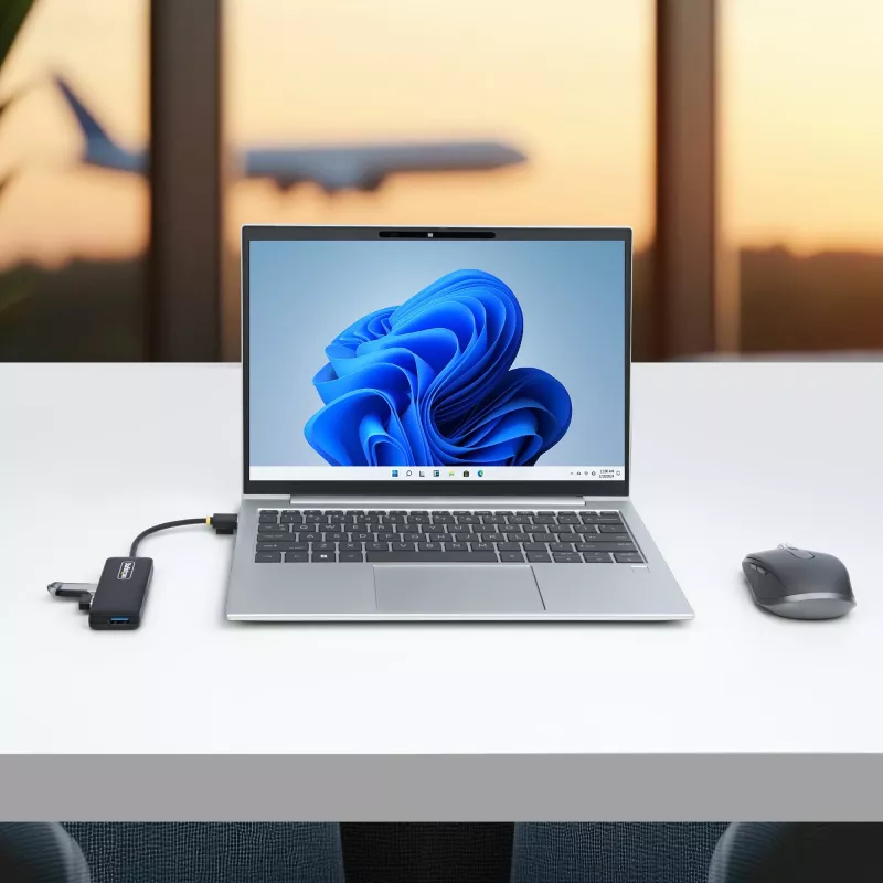 Hub USB-A de 4 portas StarTech.com, 5 Gbit/s, alimentado por bus, mini hub USB de viagem compacto, splitter USB 3.0 multiporta, hub USB portátil, proteção contra sobretensão (OCP)