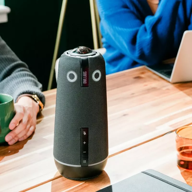 Sistema de videoconferência em grupo Owl Labs Meeting Owl 4+ 360 graus 4K Ultra HD