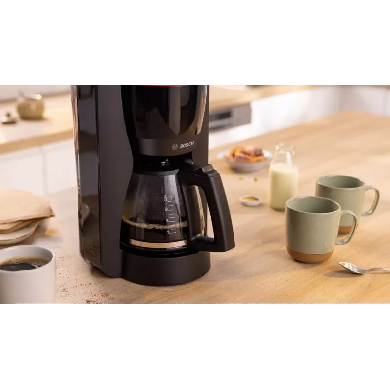 Máquina de café de filtro Bosch TKA3M133, depósito de água de 1,4 litros, capacidade para 15 chávenas, preta