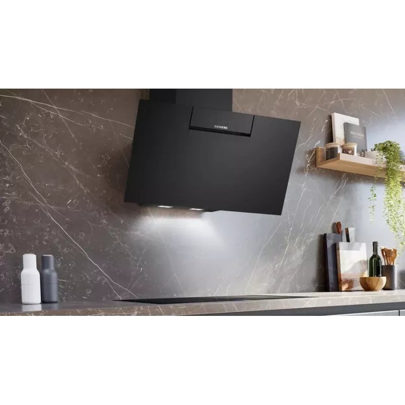 Siemens iQ300 LC87KFN60 exaustor de parede inclinado, 80 cm, Home Connect, 56 dB, classe energética A+, LED, preto