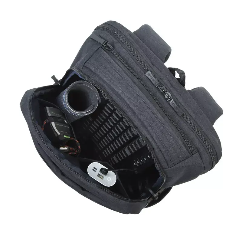 Mochila Rivacase 8365 para portáteis de 17,3 polegadas, poliéster, preta, 850 g