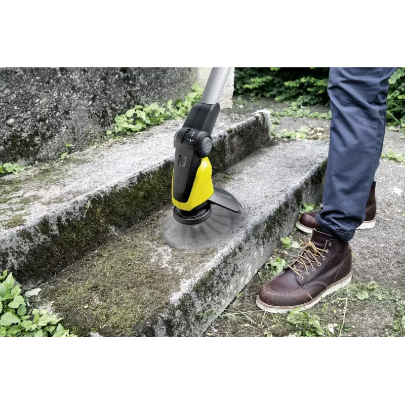 Escova de limpeza a bateria Karcher WRE 18-55 — 18 V, 2,5 Ah, escova 18 cm, 2800 rpm