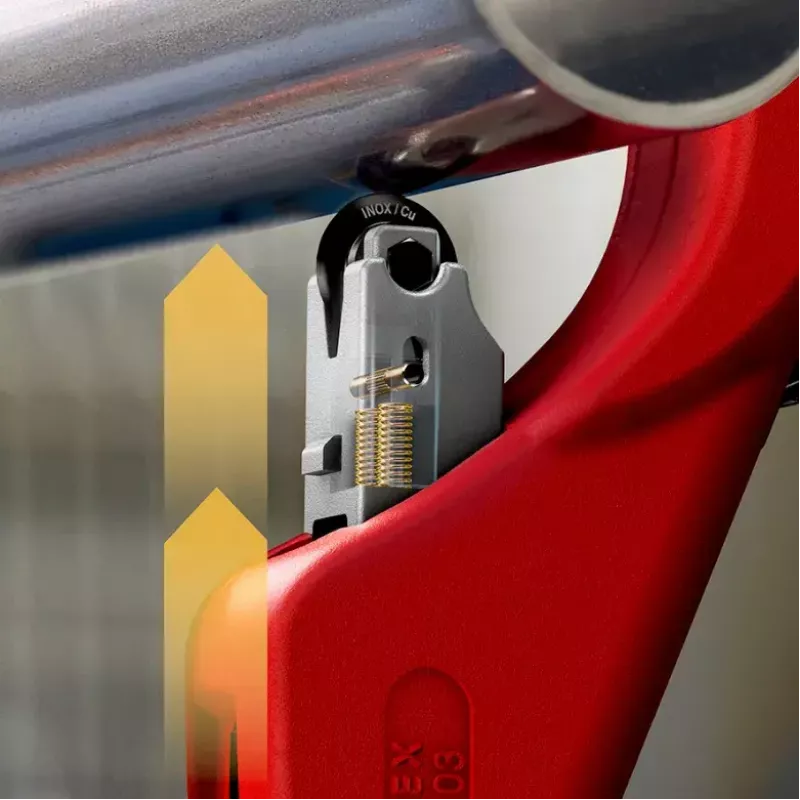 Corta-tubos Knipex 90 31 03 BK adequado para latão, cobre, aço