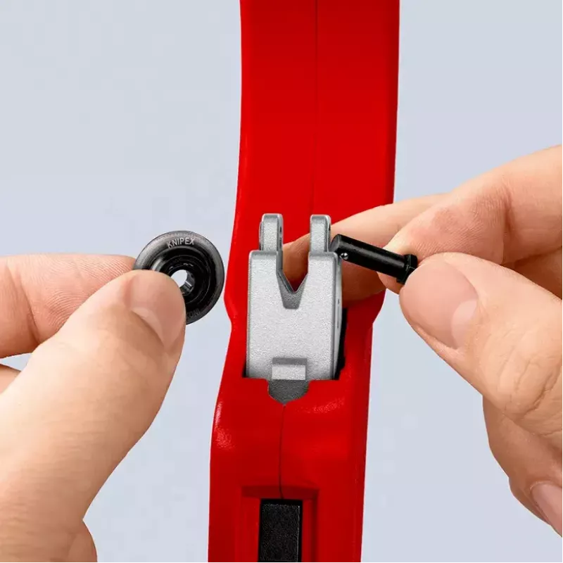Corta-tubos Knipex 90 31 03 BK adequado para latão, cobre, aço