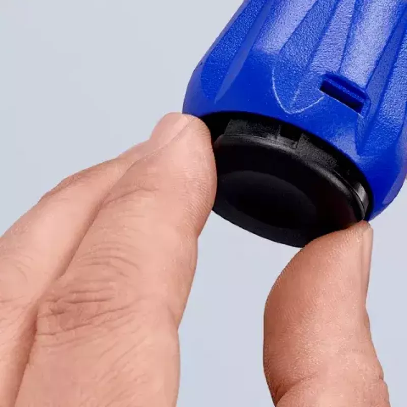 Corta-tubos Knipex 90 31 03 BK adequado para latão, cobre, aço