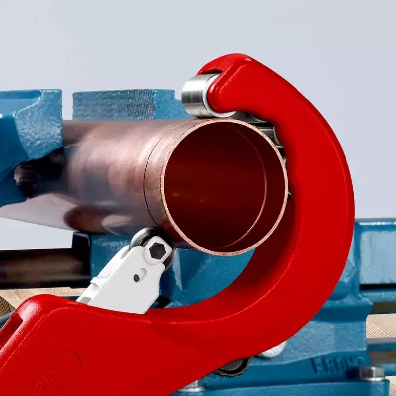 Corta-tubos Knipex 90 31 03 BK adequado para latão, cobre, aço